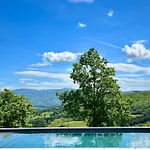 Lux Poggelleri, Vista Unica Sul Casentino ポッピ
