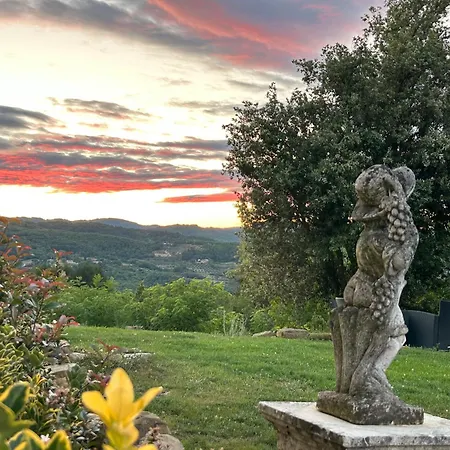 Holiday home Lux Poggelleri Vista Unica Sul Casentino