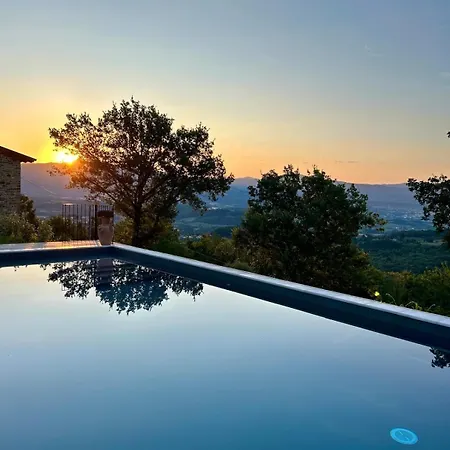 Holiday home Lux Poggelleri Vista Unica Sul Casentino Poppi